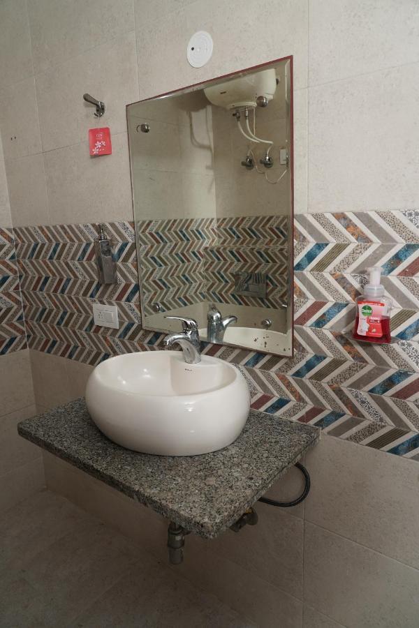 Own Stay Nueva Delhi Exterior foto